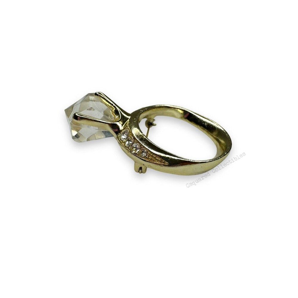 AJC Gold Tone Acrylic Crystal Engagement Ring Brooch Vintage - Picture 5 of 11